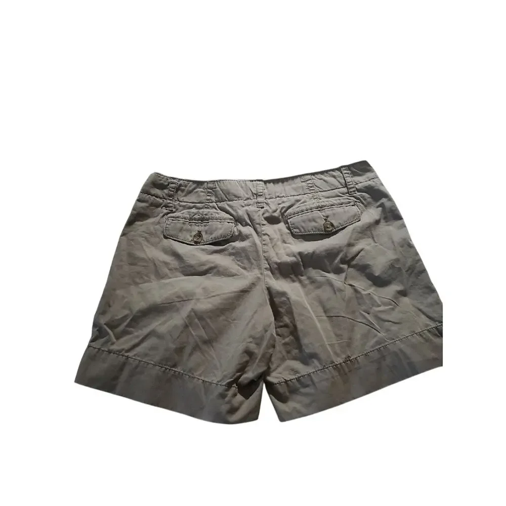 GAP high rise tan / brown khaki Shorts - Picture 2 of 3
